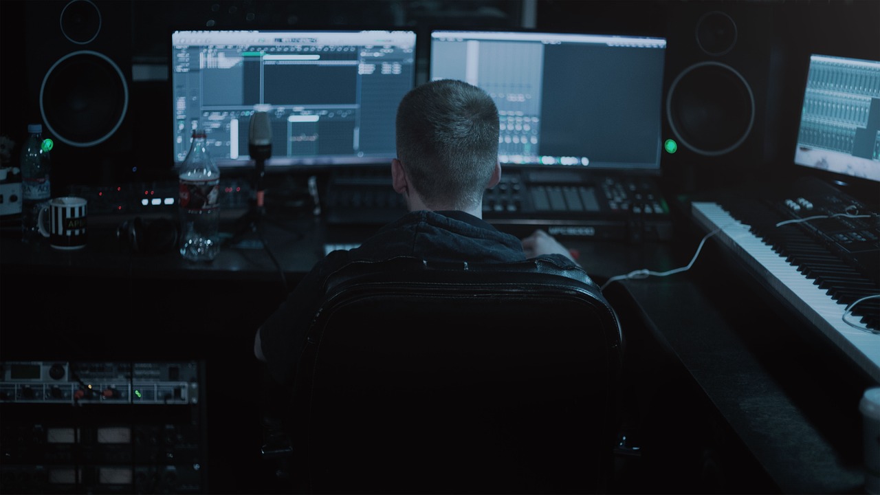 Studio Monitor
